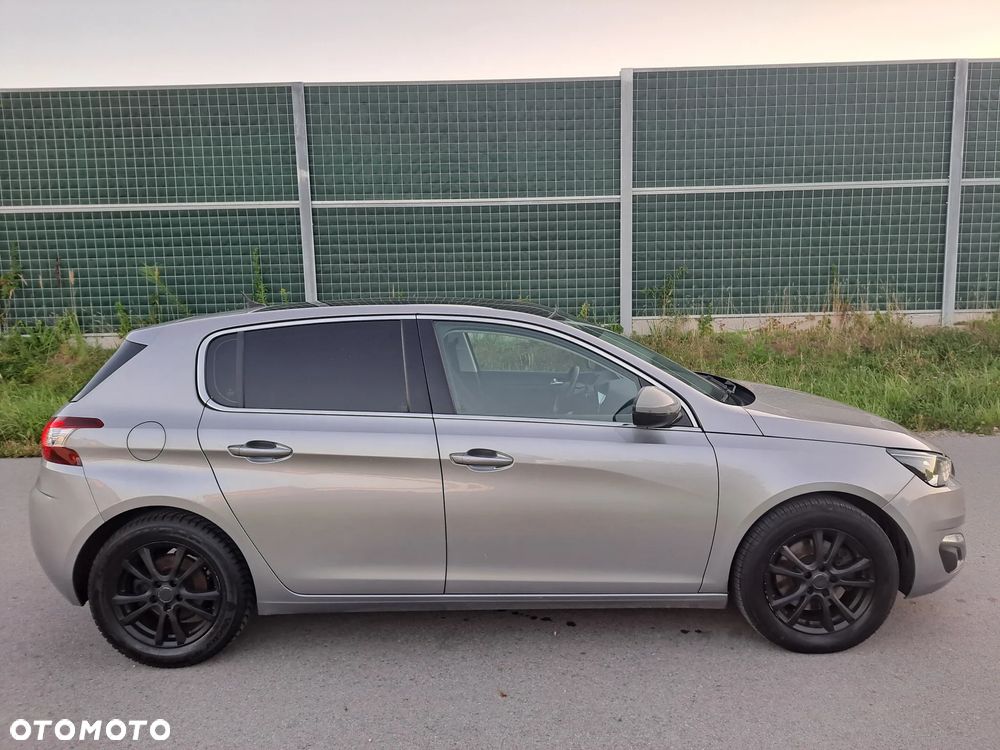 Peugeot 308 - 4