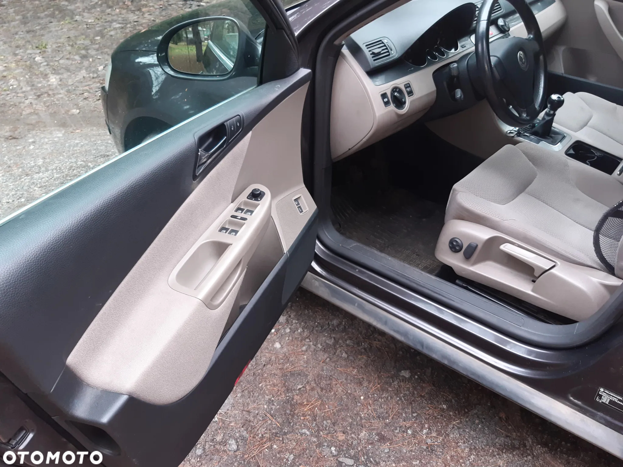 Volkswagen Passat 2.0 TDI DPF Comfortline - 20