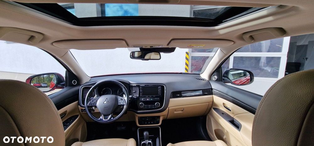 Mitsubishi Outlander 2.0 Instyle Navi 4WD CVT - 12