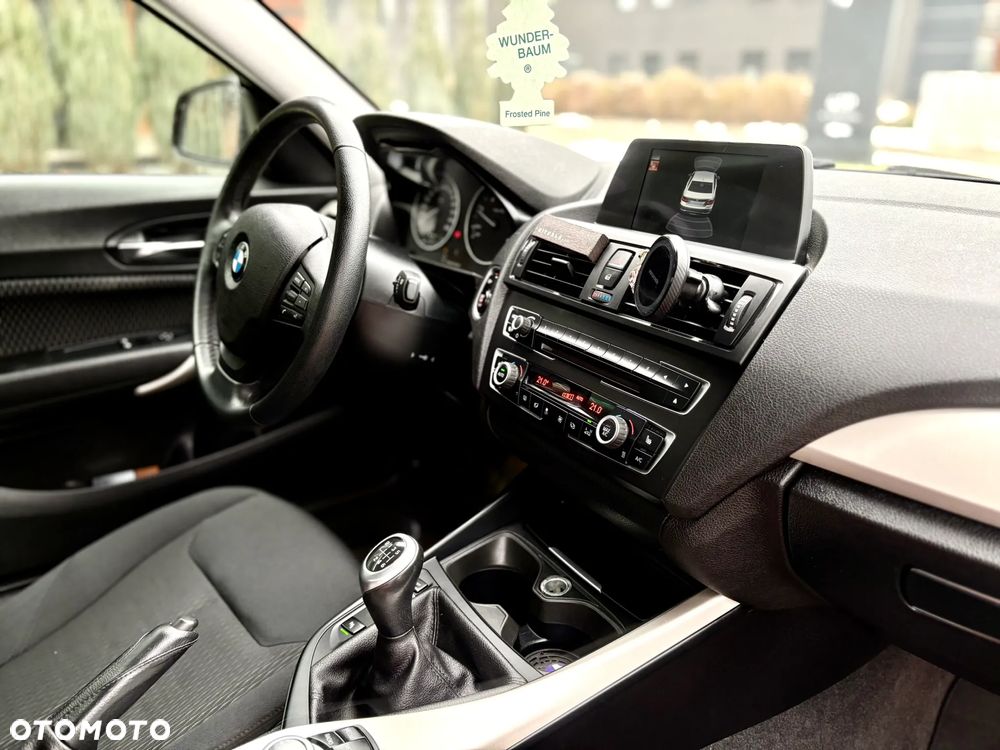 BMW Seria 2 218d Sport Line - 8