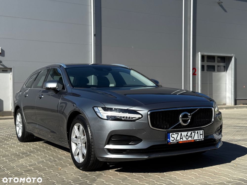 Volvo V90 D3 Momentum - 2