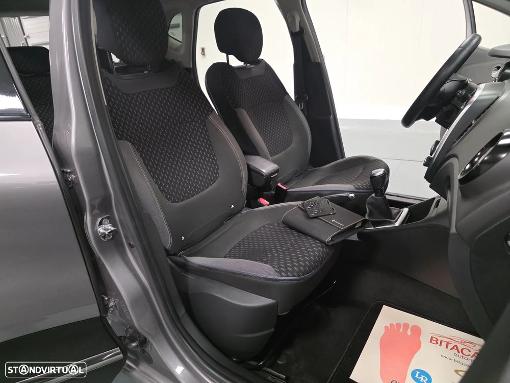Renault Captur 1.5 dCi Exclusive - 32