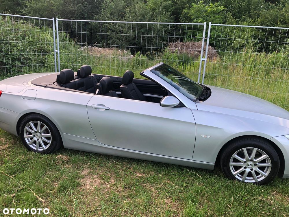 BMW Seria 3 320i - 15