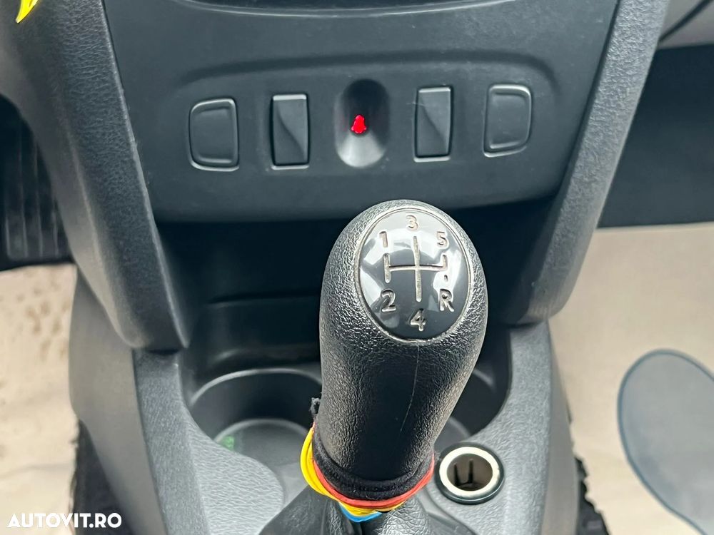 Dacia Logan 0.9 TCe Laureate - 26