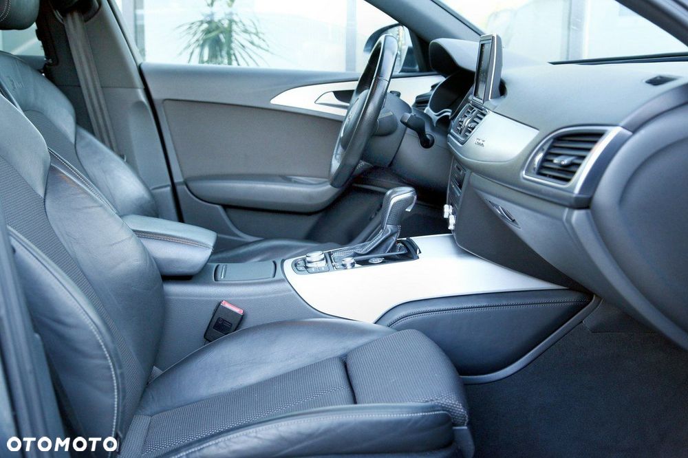 Audi A6 Avant 3.0 TDI Quattro S tronic - 14