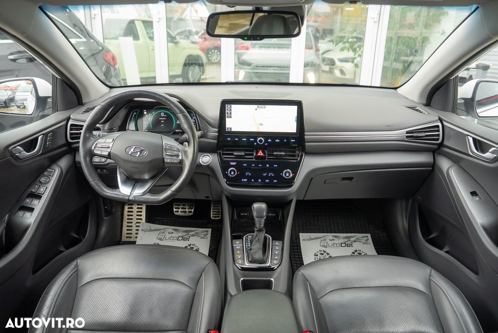 Hyundai IONIQ - 14