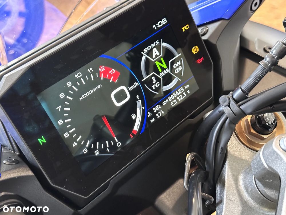 Suzuki GSX - 9