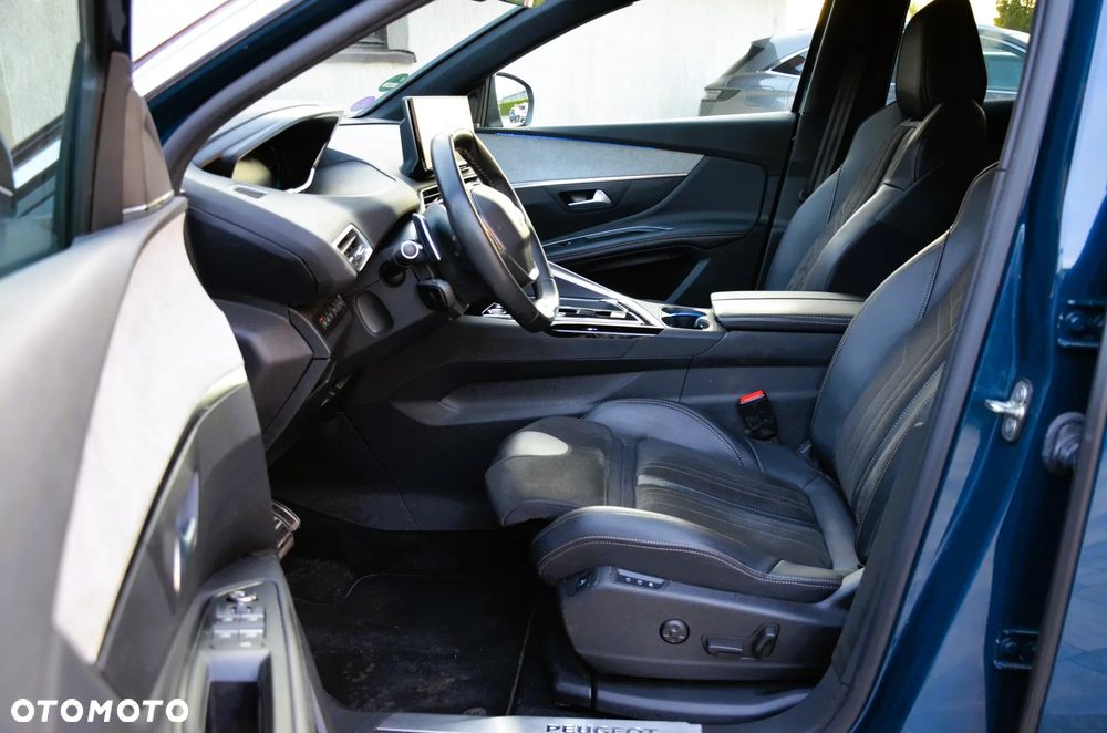 Peugeot 3008 1.6 PureTech HYbrid GT Line S&S EAT8 - 16