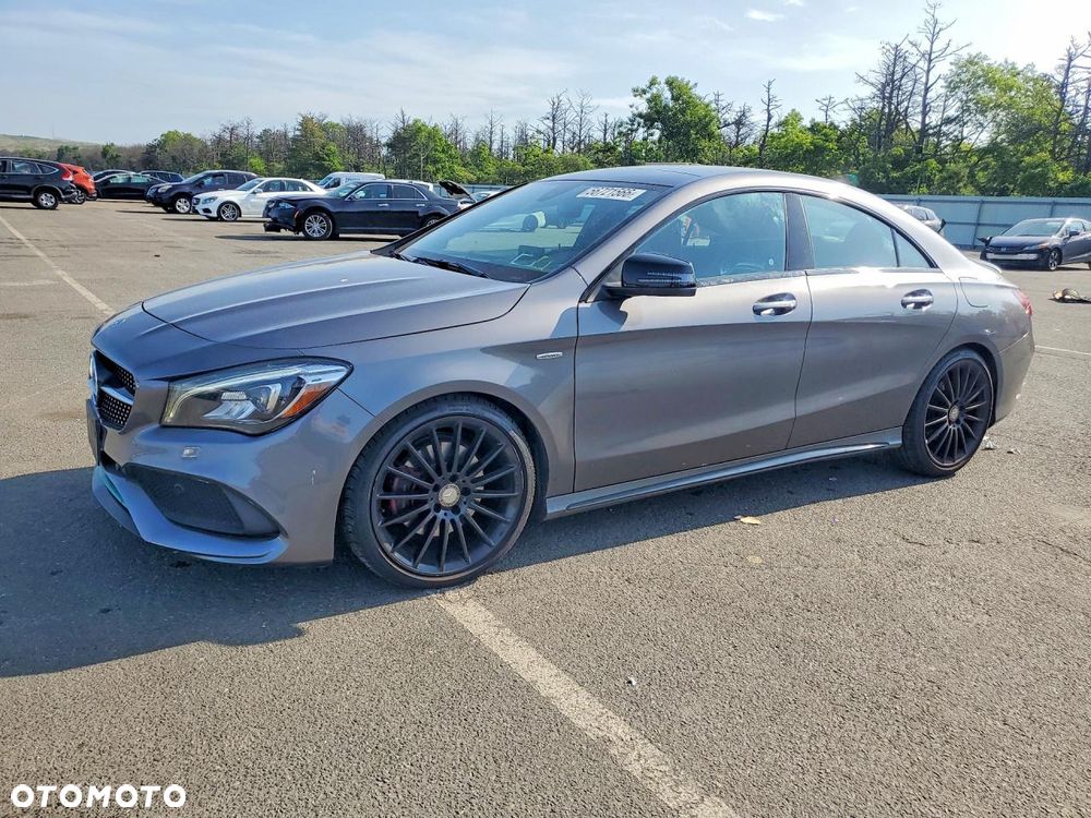 Mercedes-Benz CLA 250 4Matic 7G-DCT AMG Line - 1