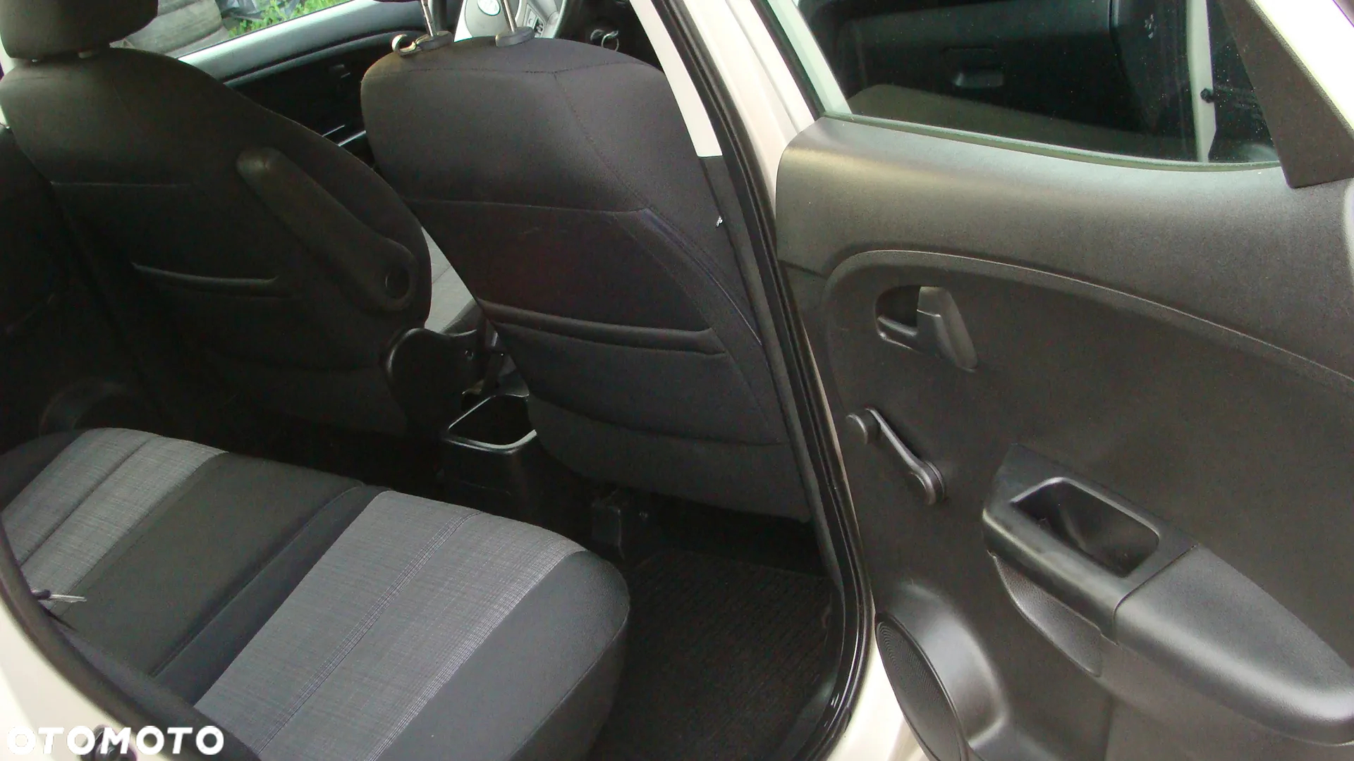 Kia Venga 1.4 Business Line - 10