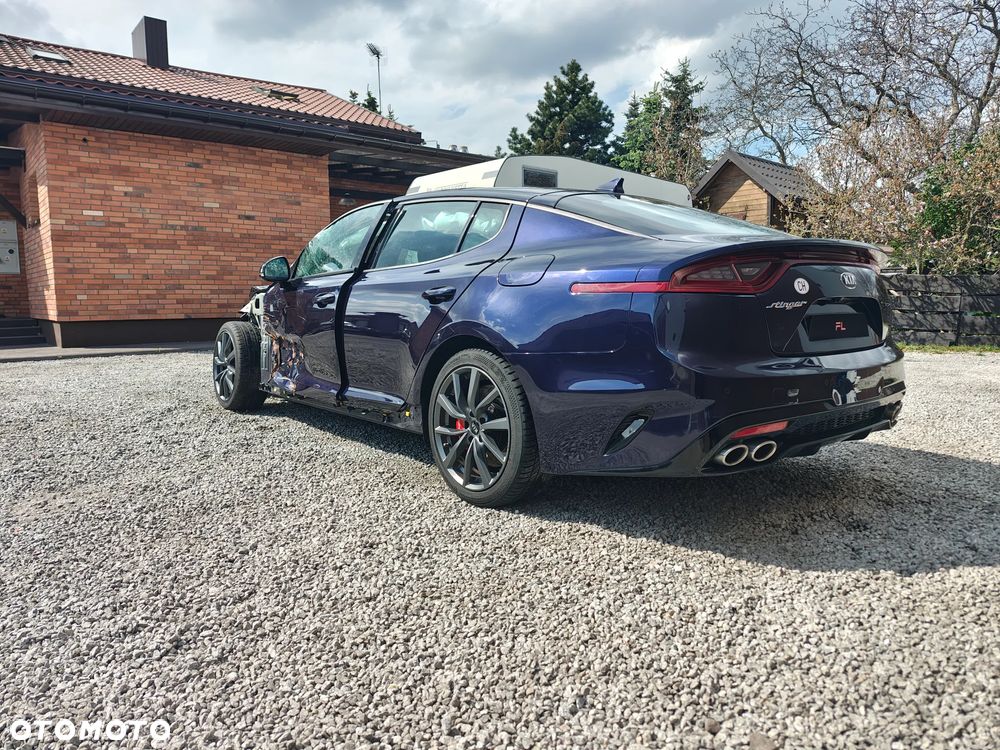 Kia Stinger 3.3 T-GDI AWD OPF GT - 11