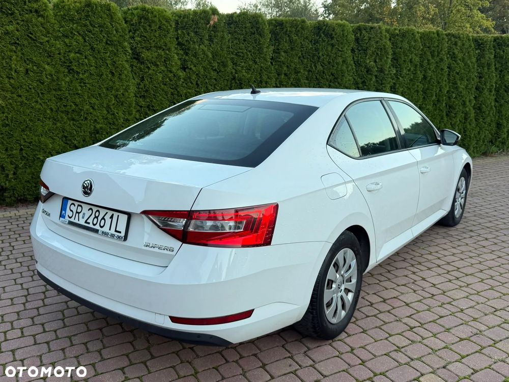 Skoda Superb - 11