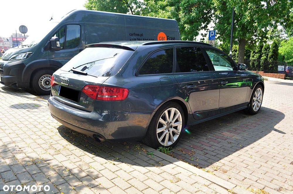 Audi A4 Avant - 4