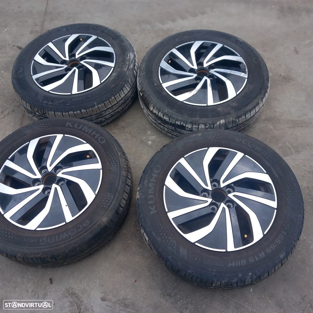 Jantes especiais 15 vw polo 6 com pneus bons 185 65 15 - 1