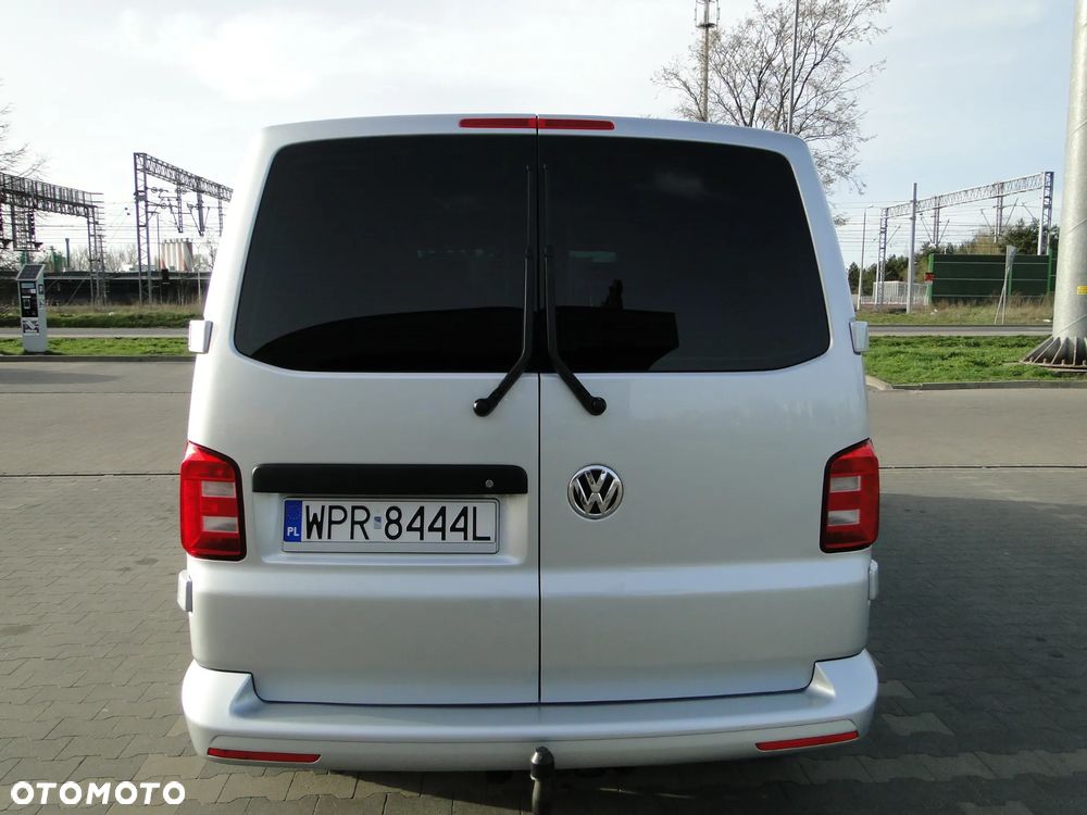 Volkswagen Caravelle - 9