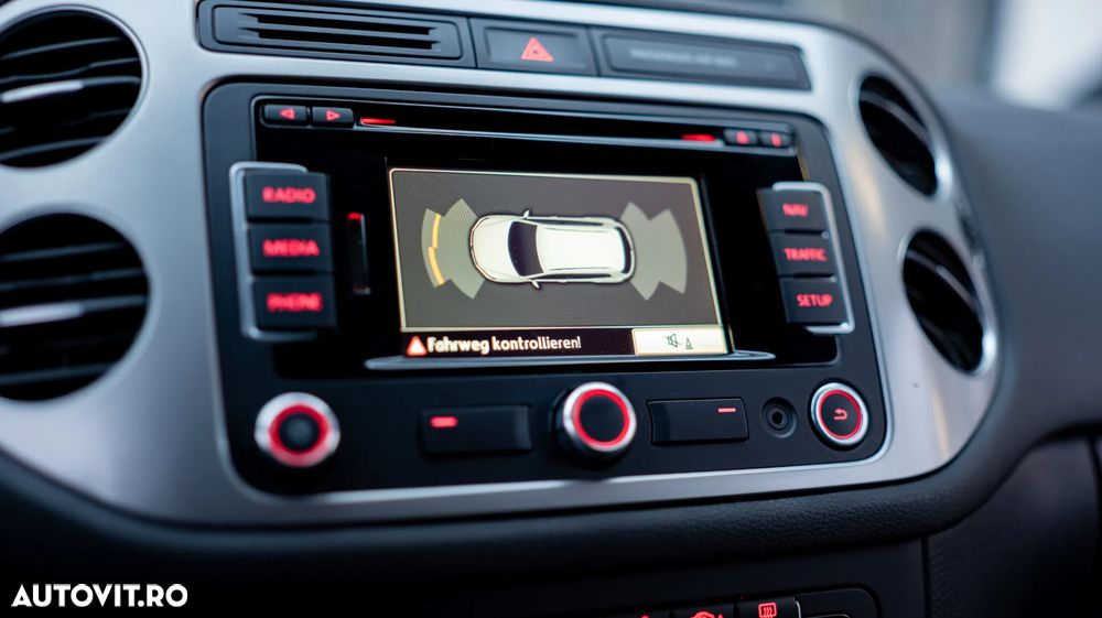 Volkswagen Tiguan 2.0 TDI DPF 4Motion BlueMotion Technology DSG Sport & Style - 31