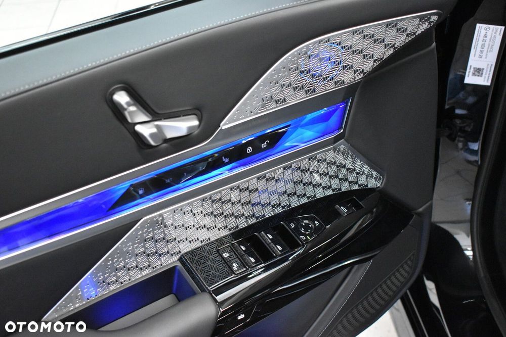 BMW Seria 7 - 8