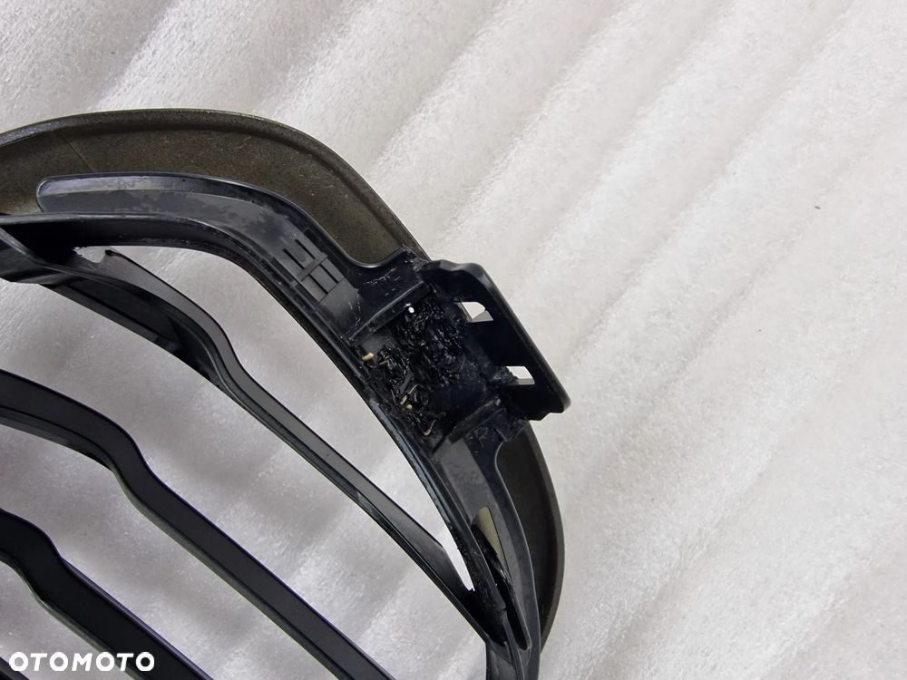 BMW F20 / F21 LIFT 14- PRAWA NERKA / ATRAPA / GRILL PRZEDNI PRZÓD CZARNY BLACK , NR 7371748 / 7371688 / 7371686 / 7383770 , NR AUKCJI GL198 - 8