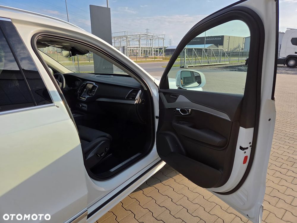 Volvo XC 90 B5 D AWD Plus Bright - 33