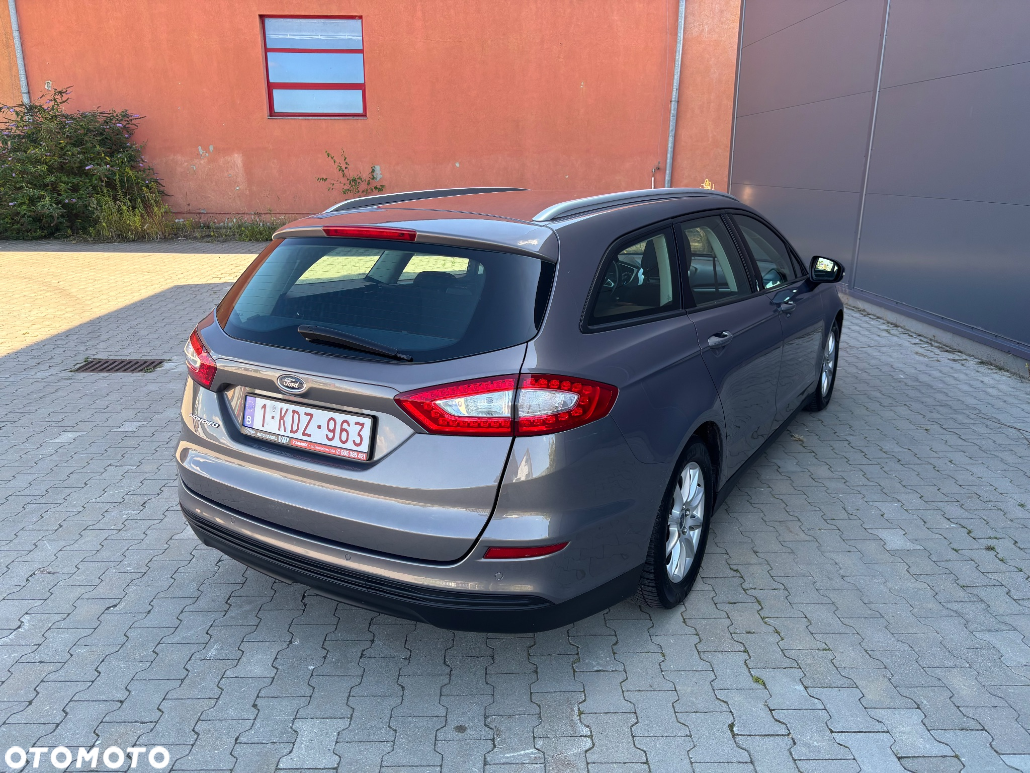 Ford Mondeo 1.6 TDCi Ambiente Plus - 23