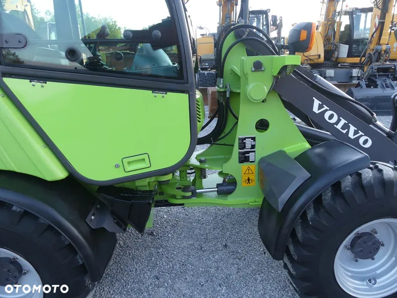 Volvo L25B Z Niemiec / Stan bardzo dobry / - 26