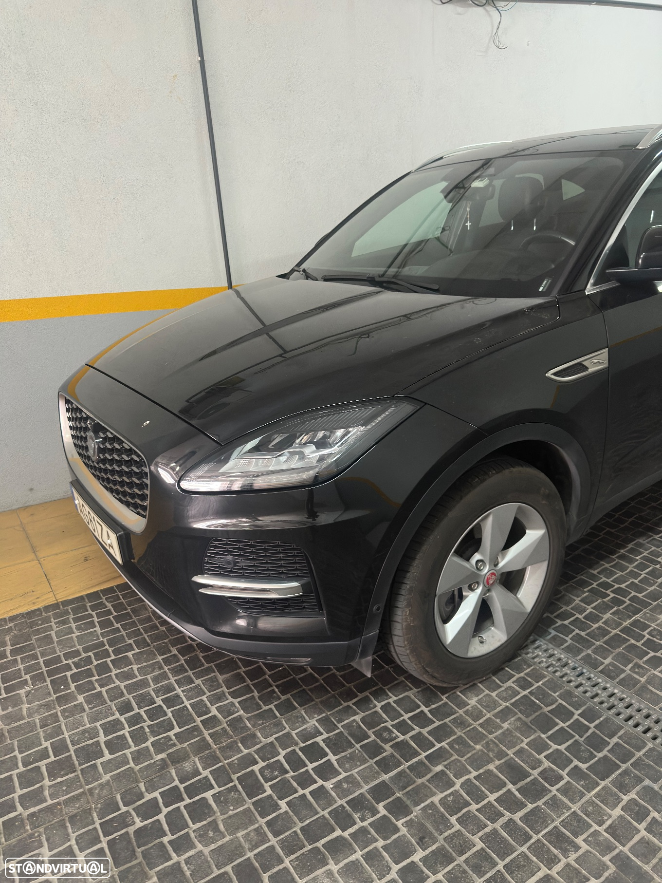 Jaguar E-Pace 1.5 P160 R-Dynamic S Aut. - 2