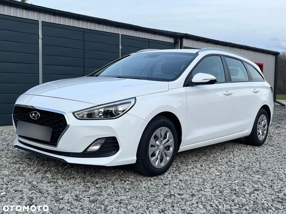 Hyundai i30 1.6 D Classic + - 6