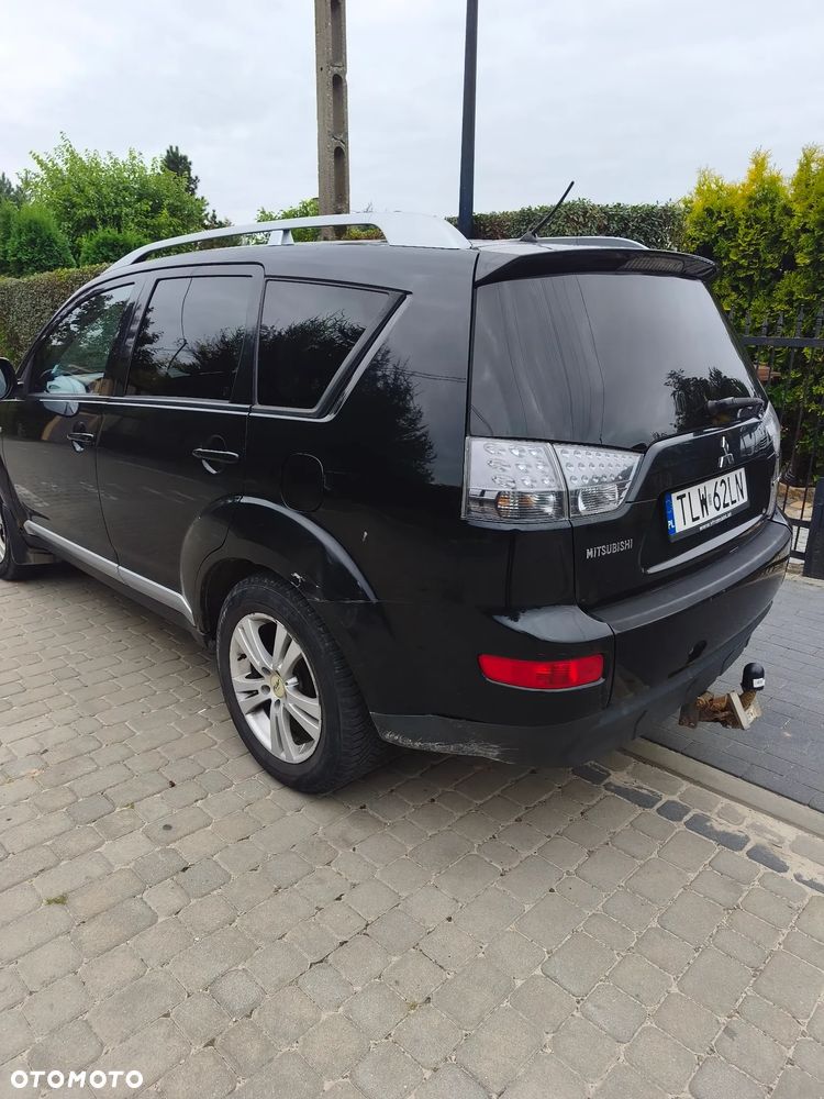 Mitsubishi Outlander 2.0 DID Intense - 2