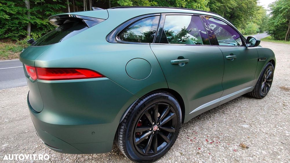 Jaguar F-Pace S AWD - 3