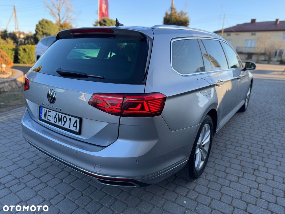 Volkswagen Passat Variant 2.0 TDI EVO Elegance DSG - 5