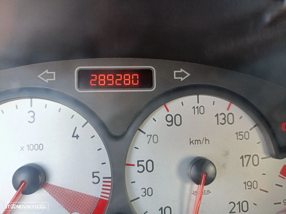 Peugeot 206 1.6 HDi S16 - 23