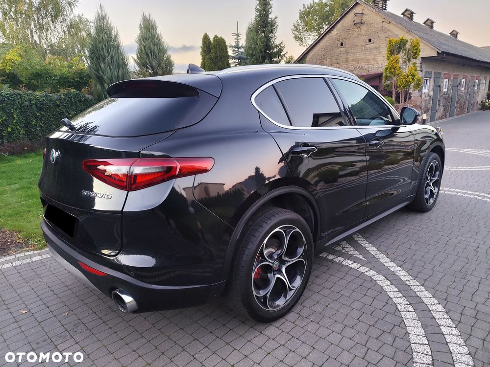 Alfa Romeo Stelvio 2.0 Turbo Tributo Italiano Q4 - 4
