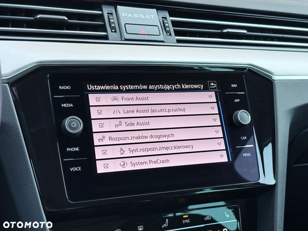 Volkswagen Passat Variant 2.0 TDI EVO Elegance DSG - 38