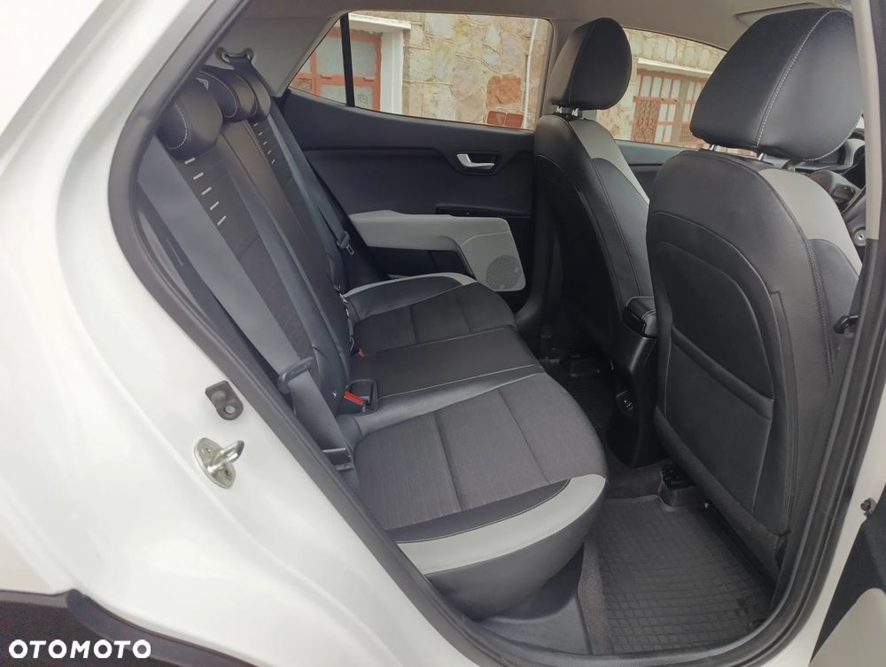 Kia Stonic 1.4 L - 25