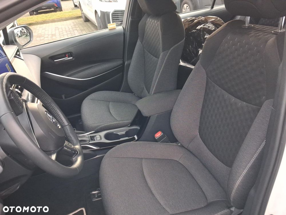 Toyota Corolla 1.8 Hybrid Comfort - 12