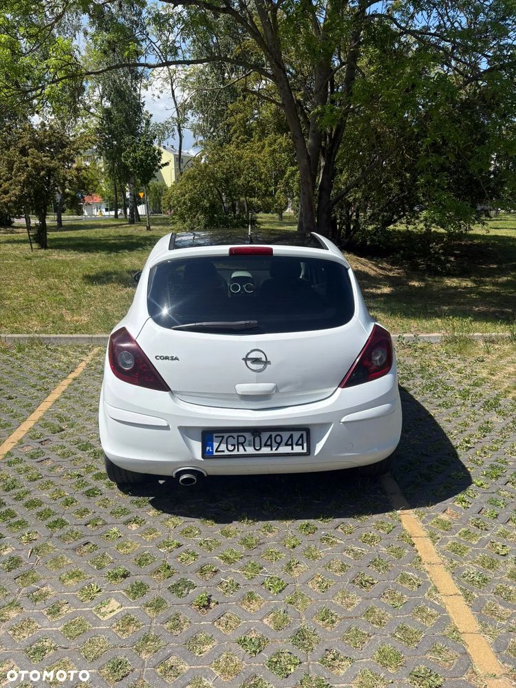 Opel Corsa 1.2 16V Enjoy - 10