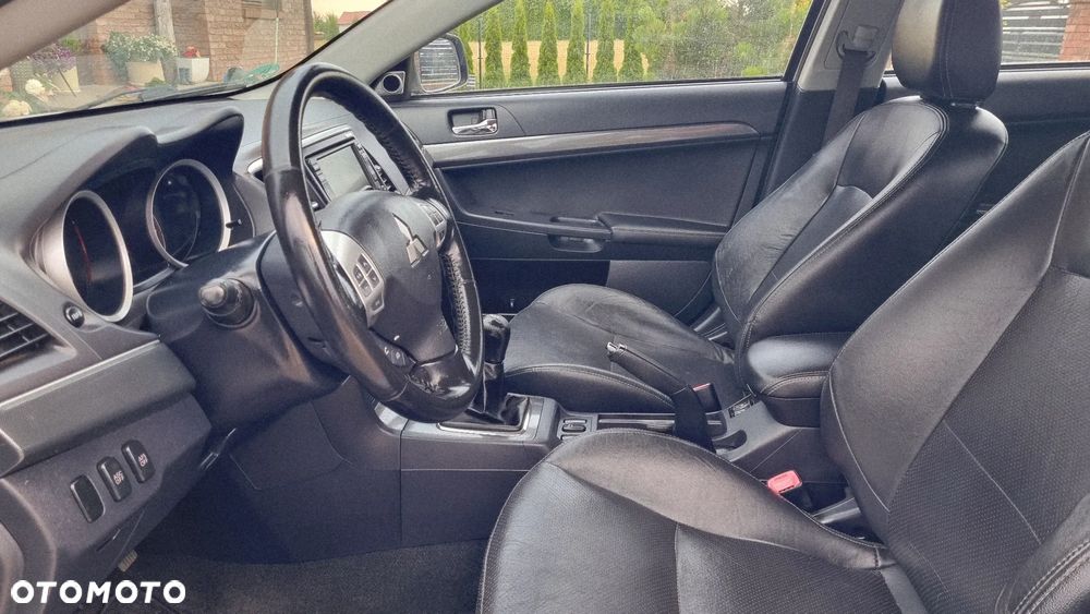 Mitsubishi Lancer 1.8 Instyle NAVI - 12