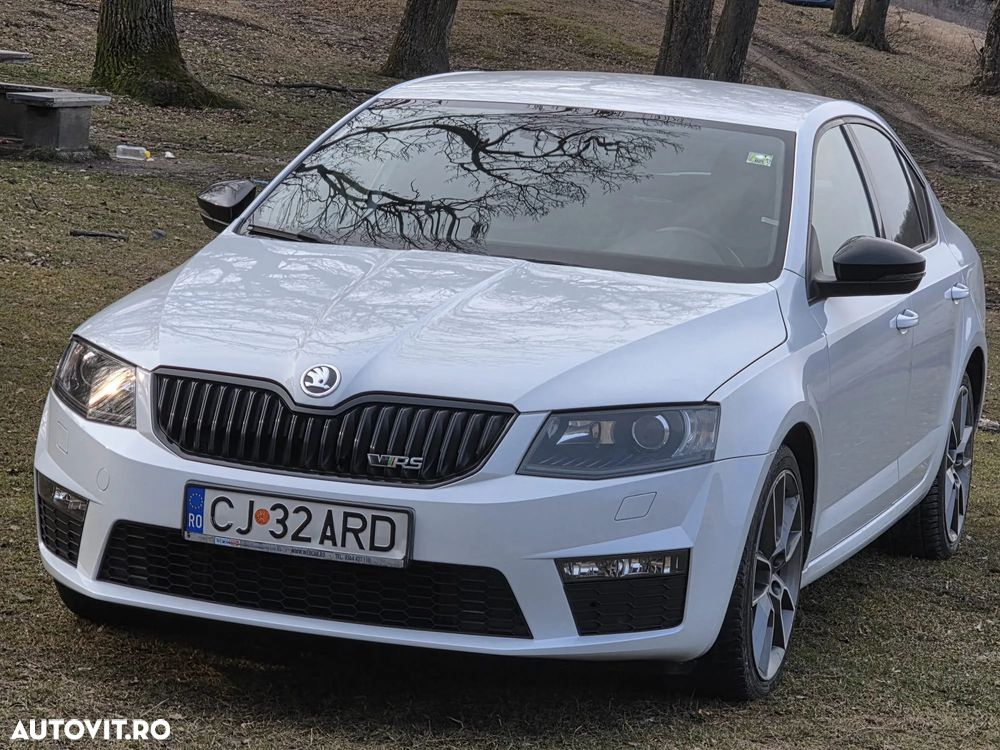 Skoda Octavia 2.0 TDI DSG RS - 1