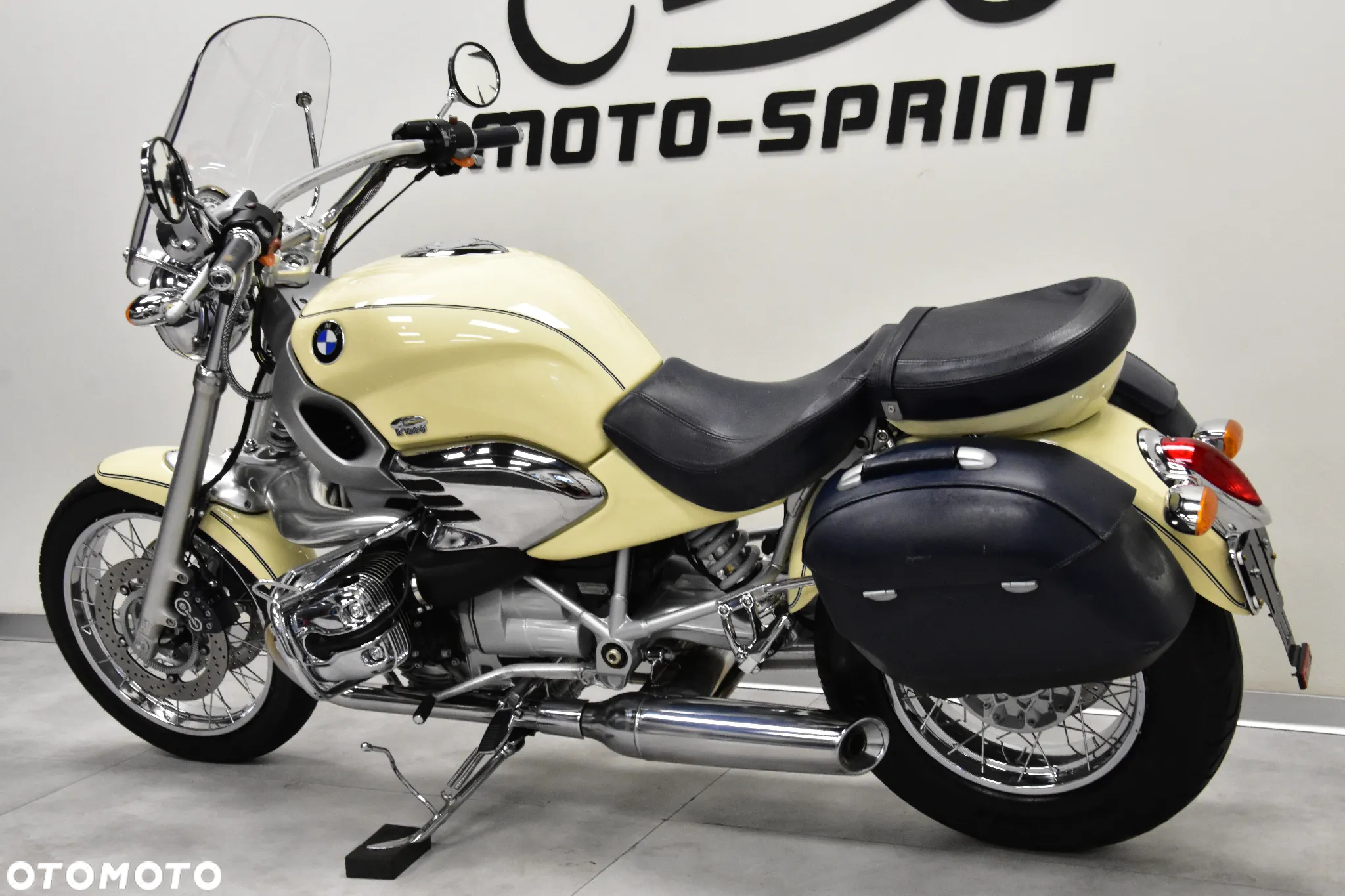 BMW R - 6