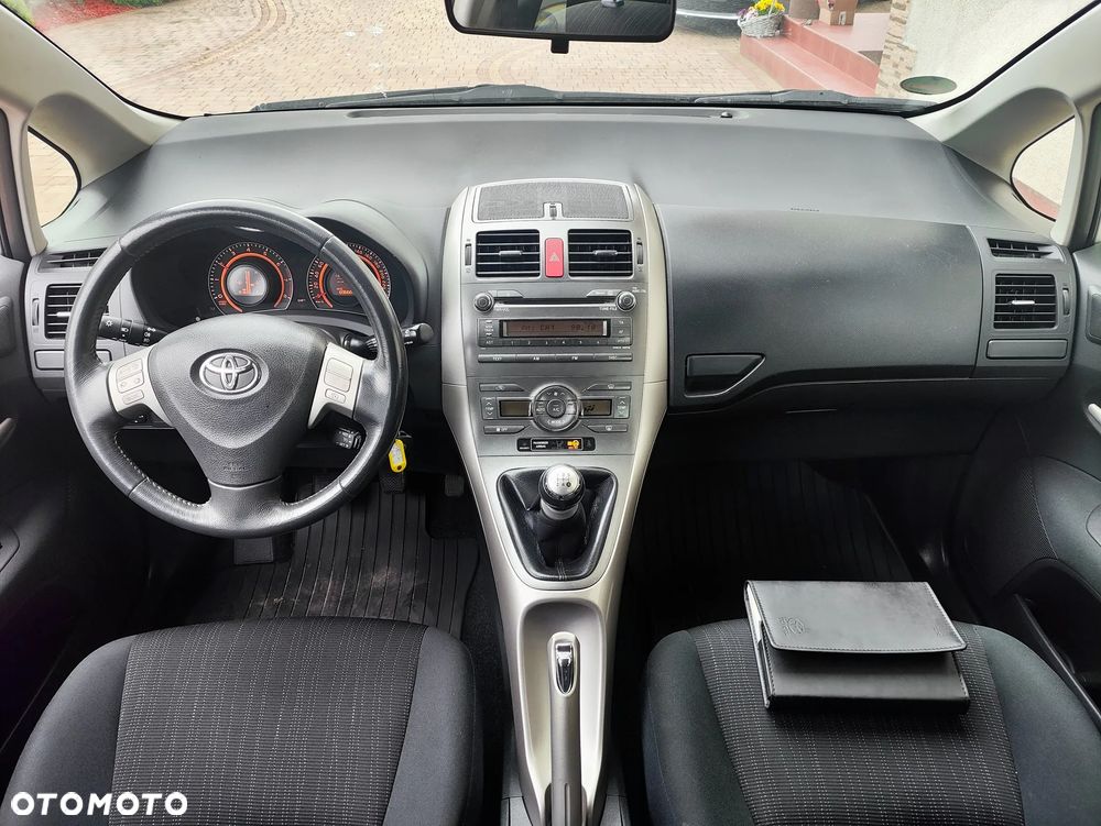 Toyota Auris 1.6 VVT-i Sol - 6