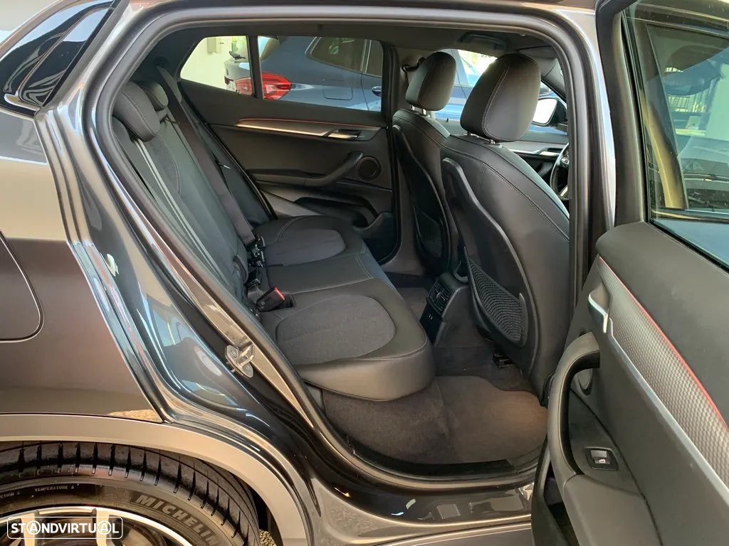 BMW X2 25 e xDrive Pack M - 29
