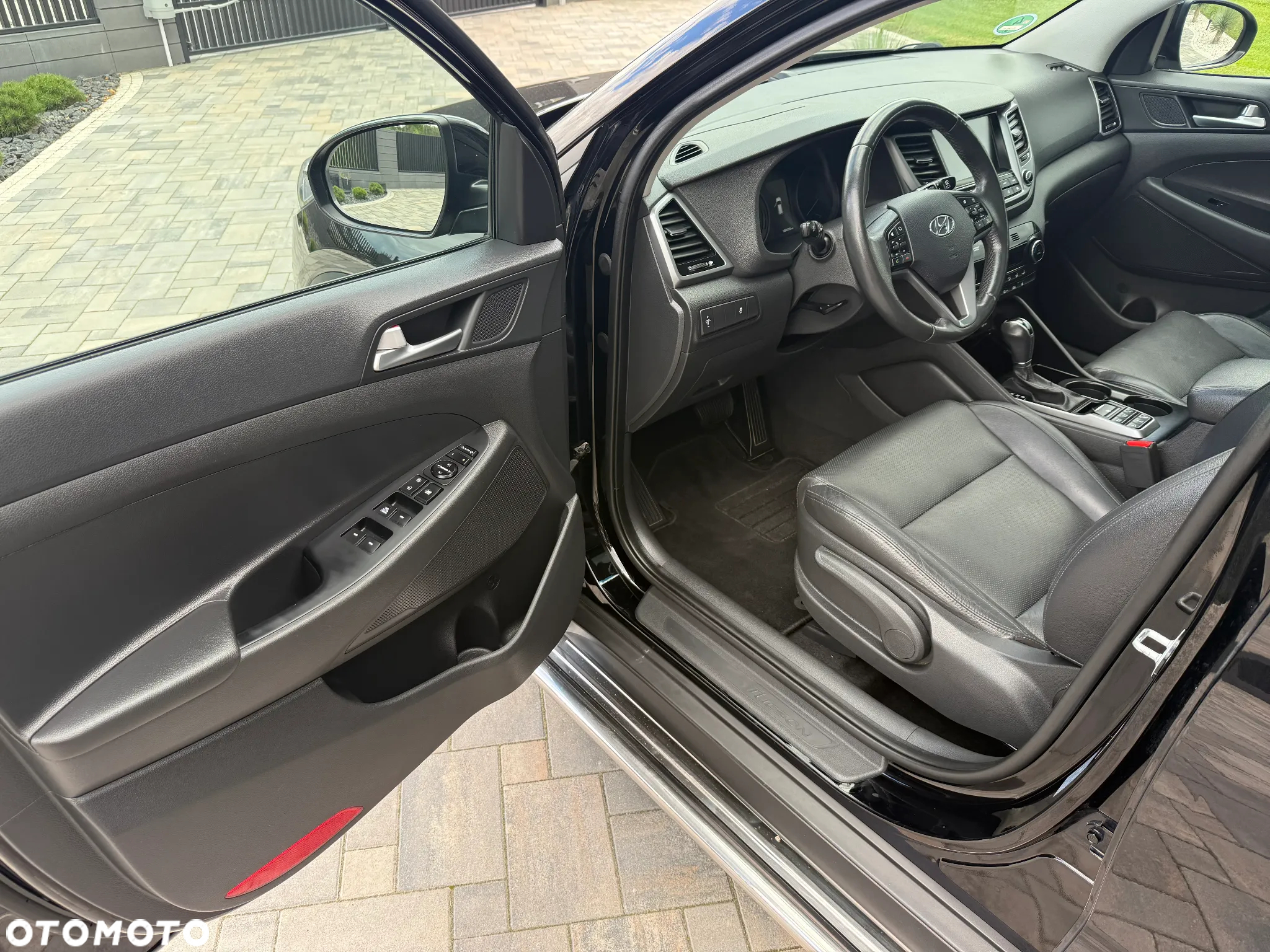 Hyundai Tucson 2.0 CRDi 4WD Automatik Style - 24