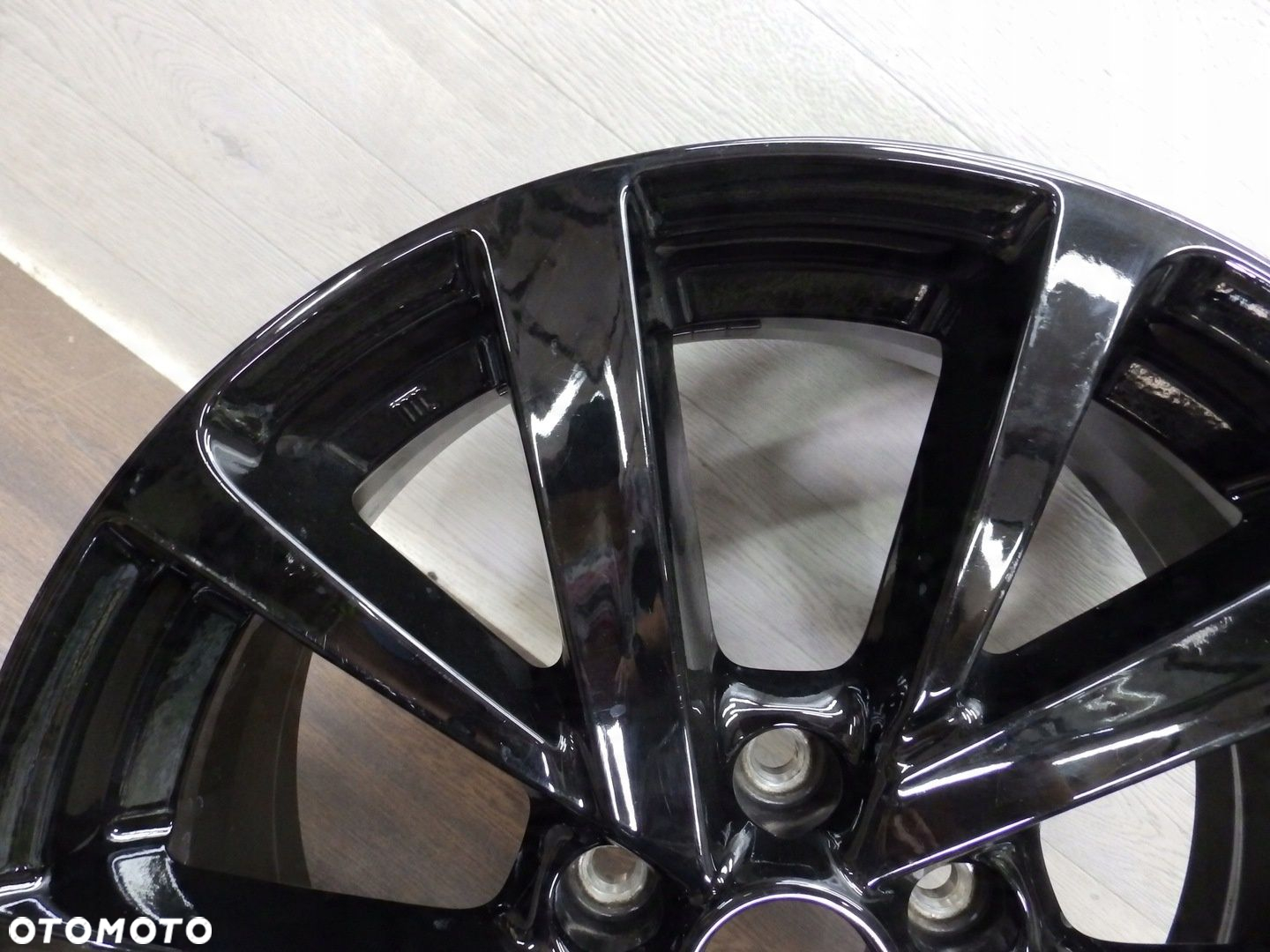 Felga Mazda 3 III 7Jx18 Et45 5x114.3 - 9