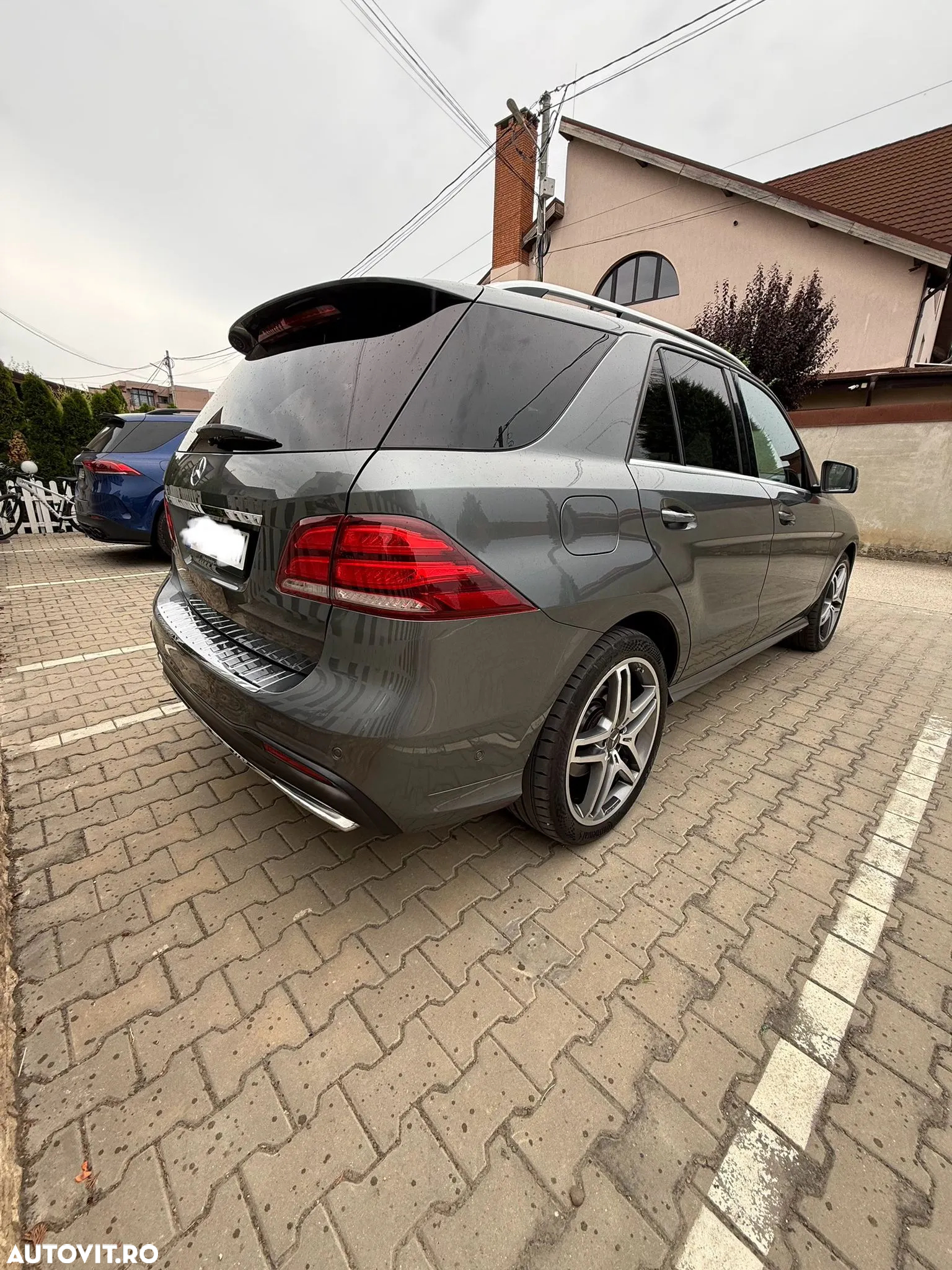 Mercedes-Benz GLE 350 d 4Matic 9G-TRONIC AMG Line - 7