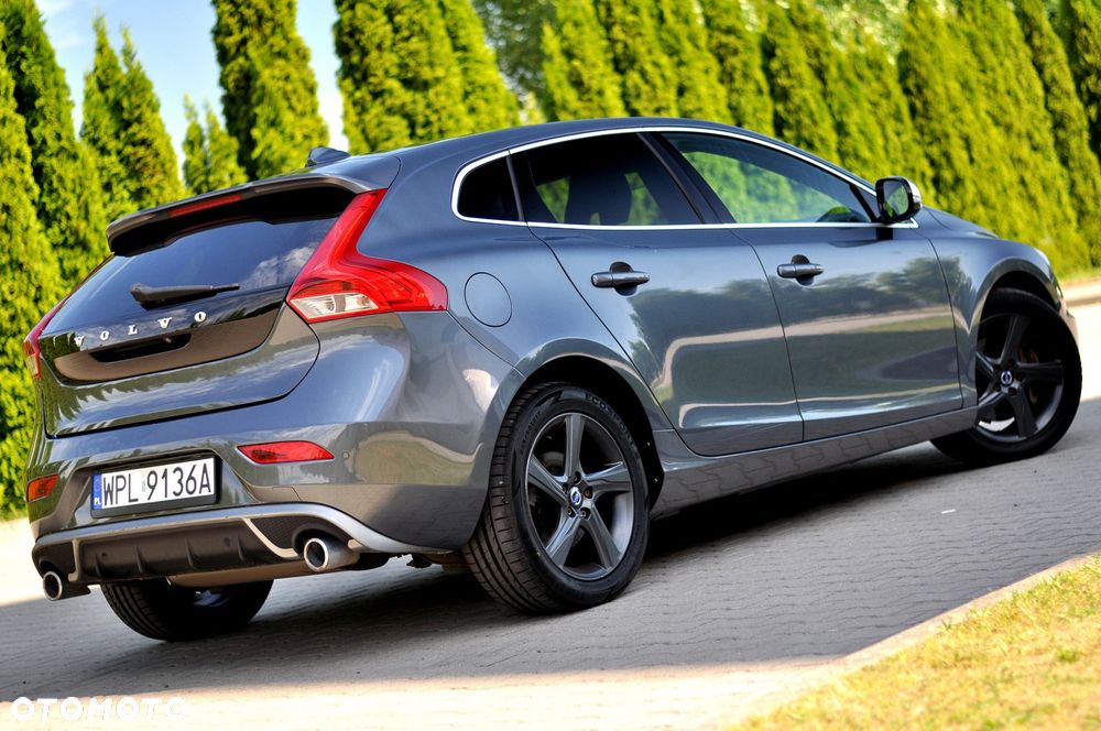 Volvo V40 D3 R-Design Summum - 5