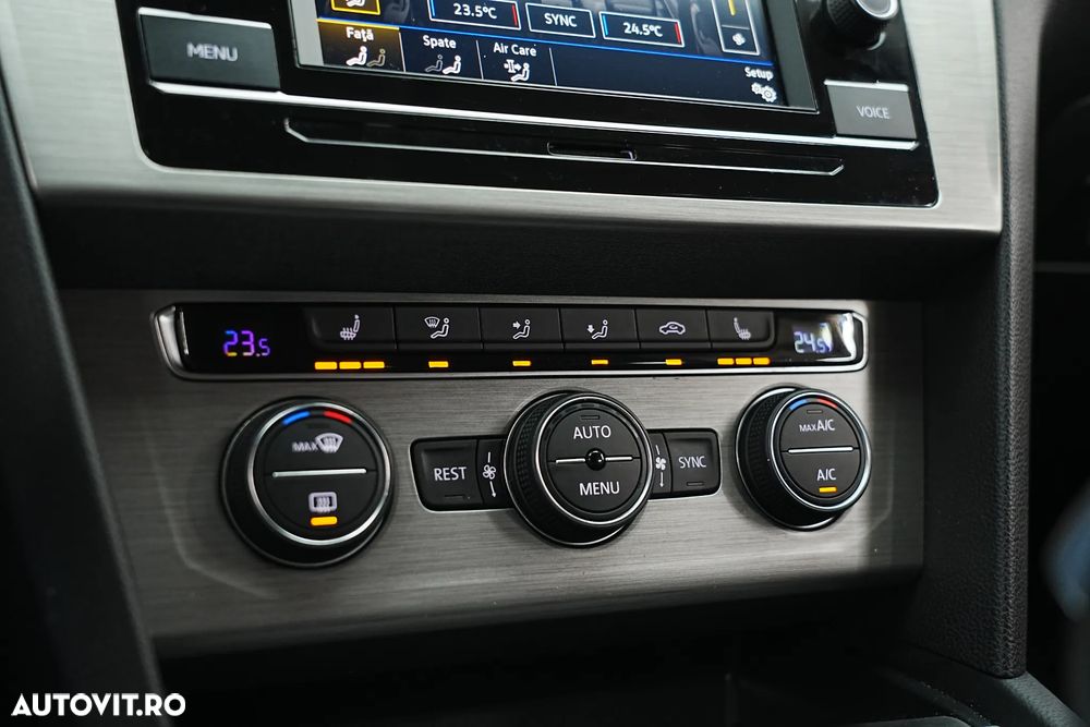 Volkswagen Passat 2.0 TDI SCR DSG Conceptline - 16