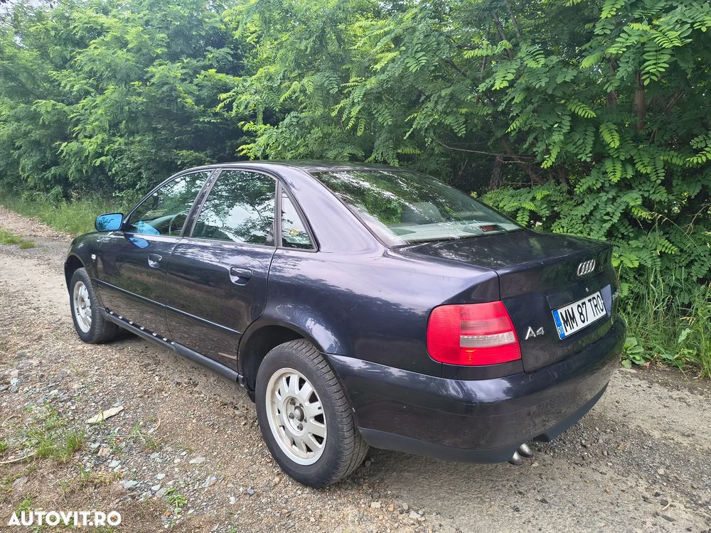Audi A4 Limuzina - 4
