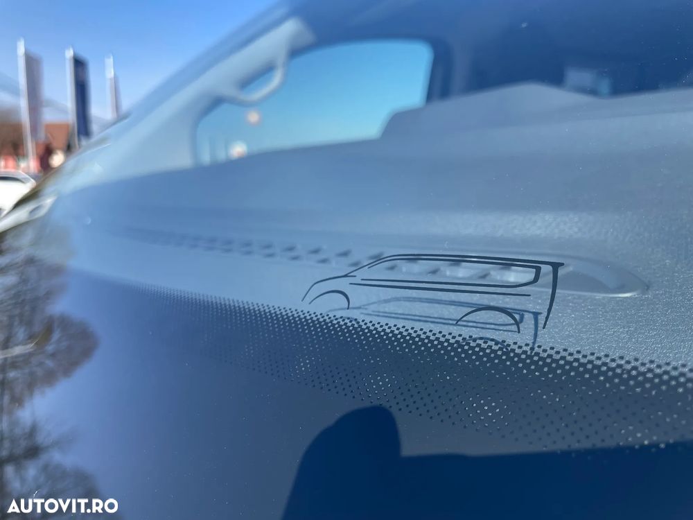 Volkswagen Caravelle - 26