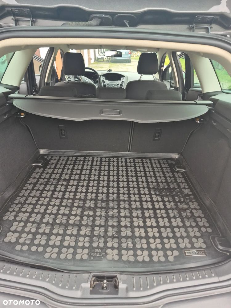 Ford Focus 1.5 TDCi Trend - 19
