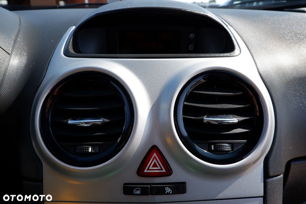 Opel Corsa 1.2 16V 111 - 20